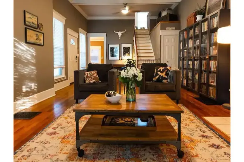 Charming Home just off Bardstown Rd - Image 1