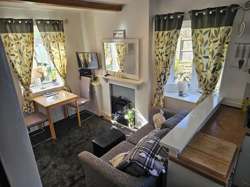 ✨ Cosy Corner Cottage – A Cosy Hideaway in the Peak District 🏡 - Image 1