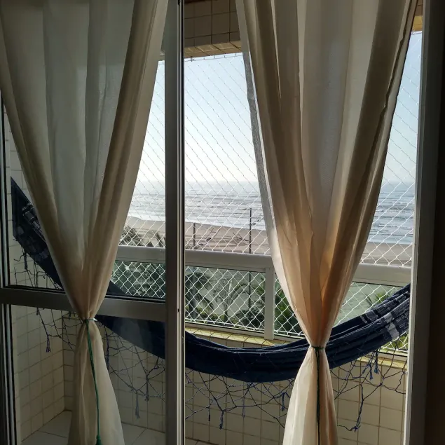 Beachfront apartment with 500MB Wi-Fi. - Image 1