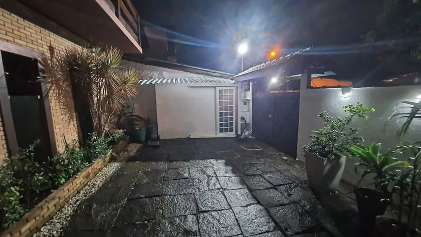 Cozy house in Ubatuba, 1500m from the waterfront near the best beaches, pet friendly. - Image 1