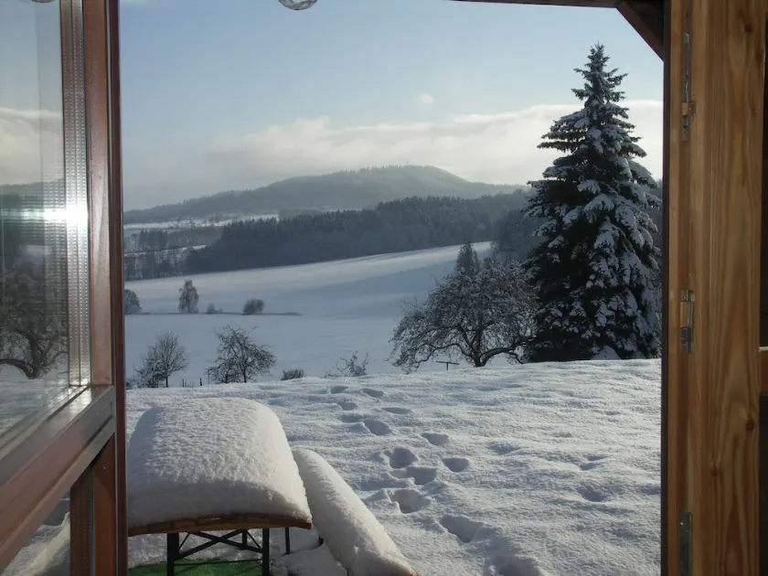 Spacious Cottage With 5 Bedrooms, Woodburning Stove, Sauna, Near Ski Lift - Image 1