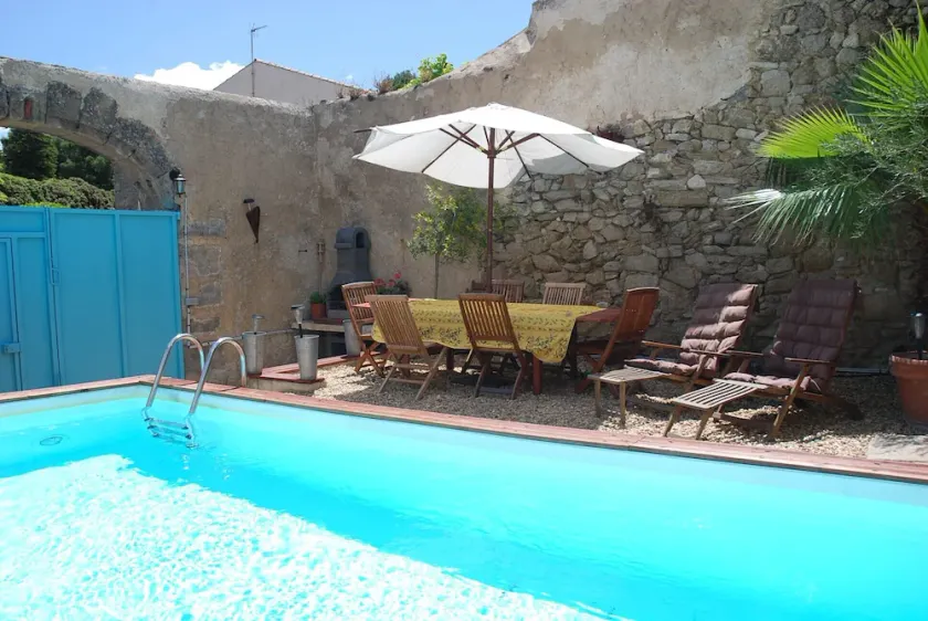 Stylish Restored Home with Private Pool - Under an Hour from 3 Budget - Image 1