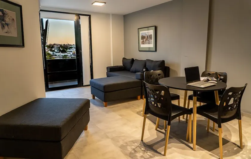 Midhouse Smartflat - Image 1