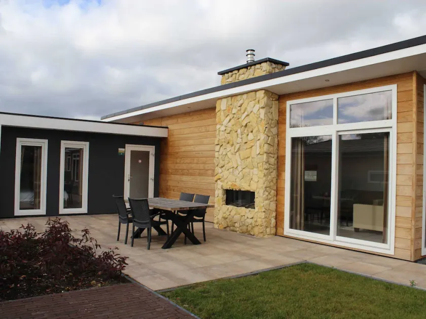 Chic Home with Sauna - Image 1