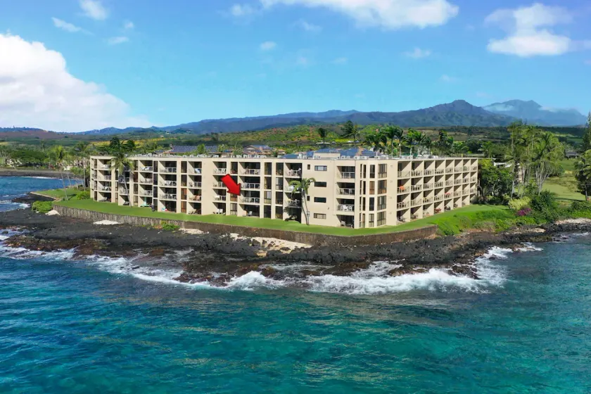Kuhio Shores # 211 - Bästa värde Oceanfront Condo i Poipu! - Image 1