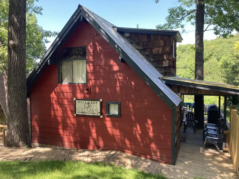 Cozy Hillside Cottage at Marble Falls - 5 miles from the upper Buffalo River. - Image 1