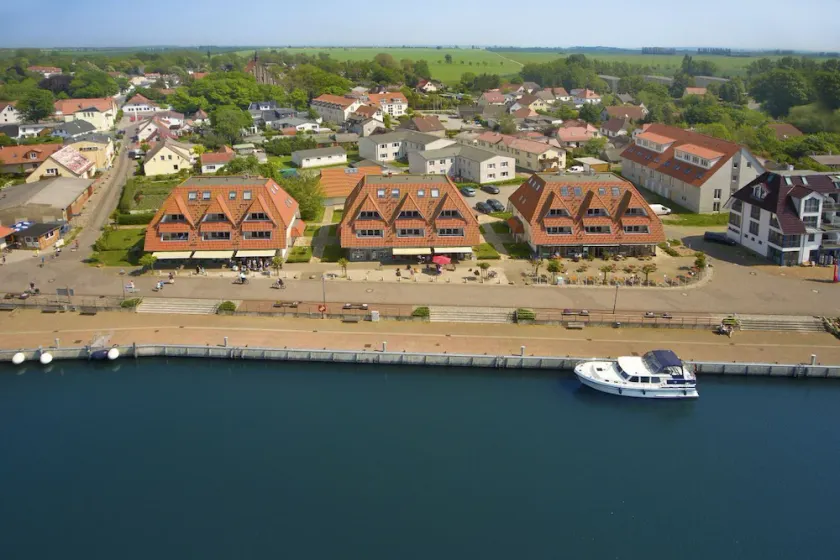 Apartment near the harbor with balcony and sea view - Hafenhäuser Wiek 05 - - Image 1