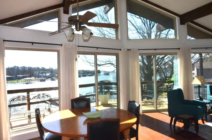 Private Lakefront Getaway for the family - Image 1