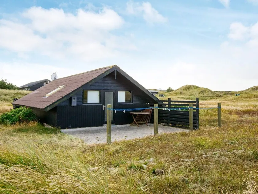 4 person holiday home in Hvide Sande - Image 1