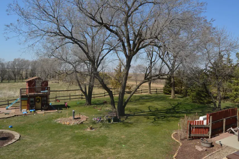 Spacious Farm Stay - Image 1