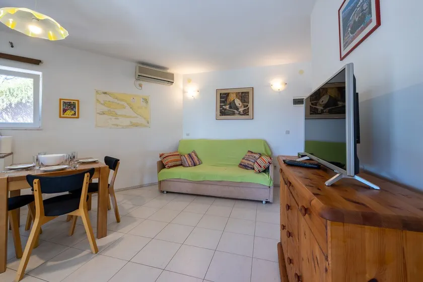 Apartment Luka (90991-A1) - Ivan Dolac - island Hvar - Image 1