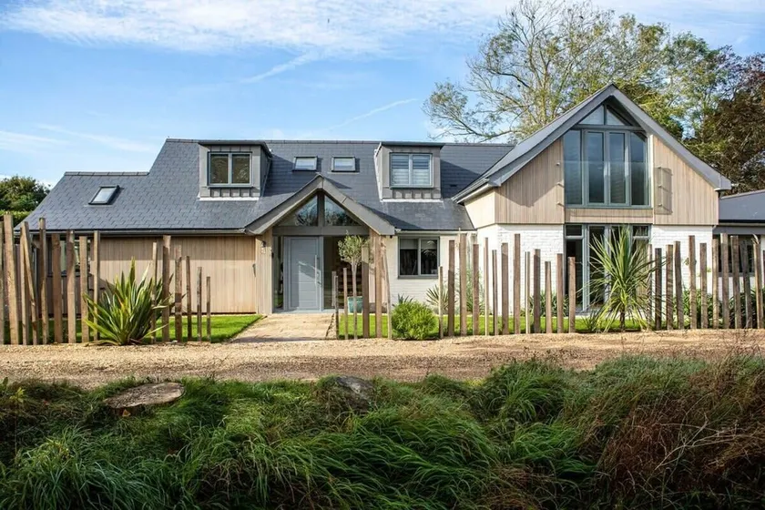 The Salt House - Luxury Home with Pool & Hot Tub - Image 1