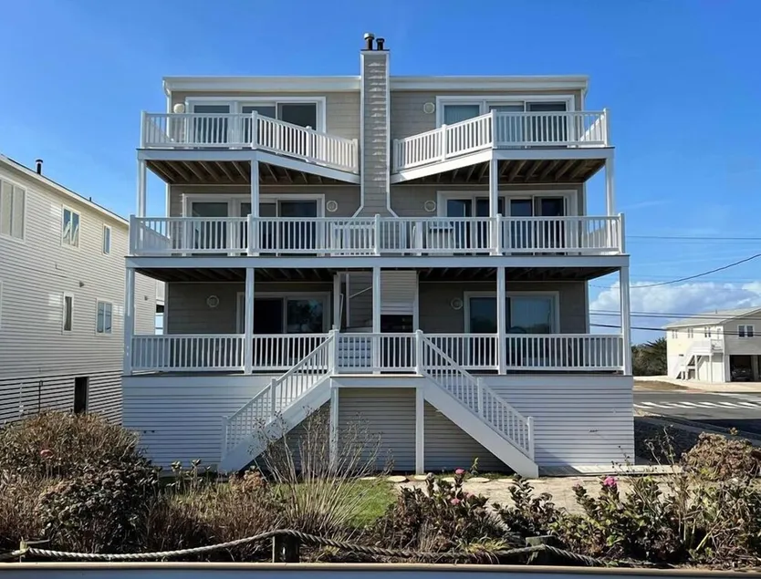 BEACH FRONT HOME!!! Extraordinary Views Both Beach & Bay - Image 1