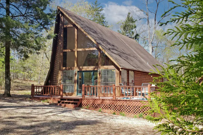 FALL FUN! Near State Park, Hot Tub, Dogs Welcome! - Image 1
