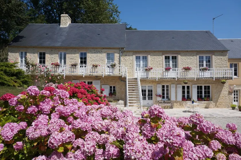 Le Clos Saint Jean - Image 1