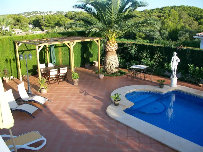 Lyxvilla med privat pool, bordtennis, TV i Storbritannien och Wi-Fi - Image 1