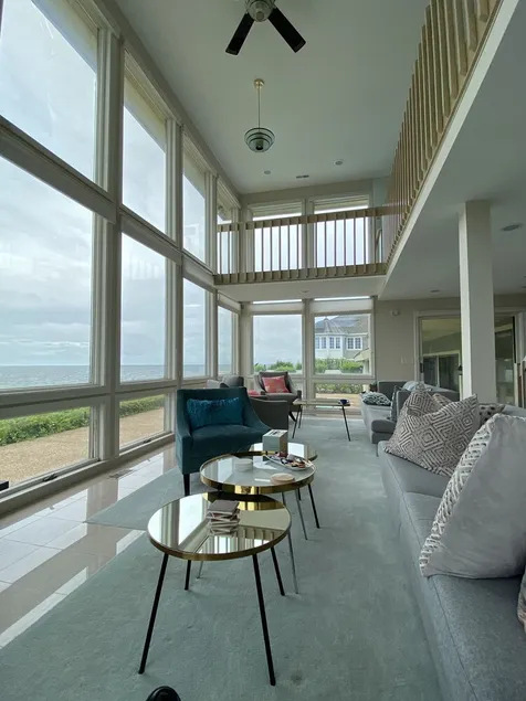 Breathtaking Oceanfront Home with Pool.  - Image 1