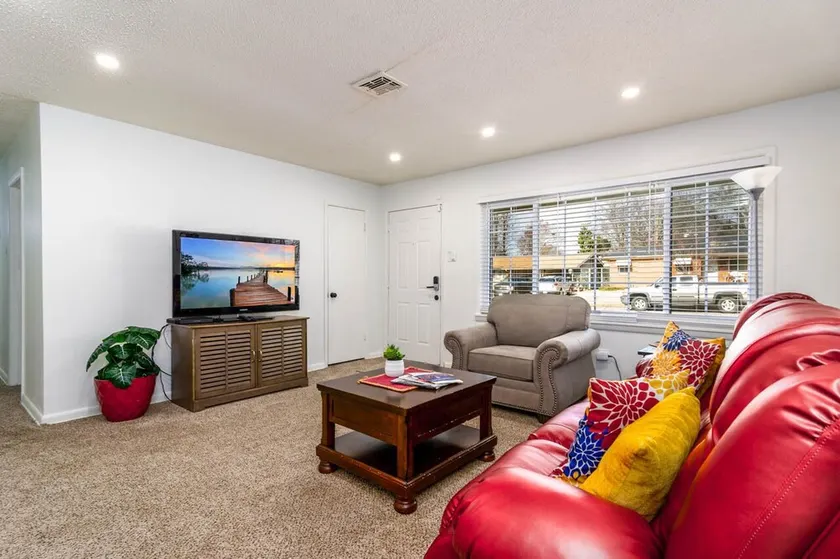 Double Diamond Rentals - Comfortable 4-bdr Home - Image 1