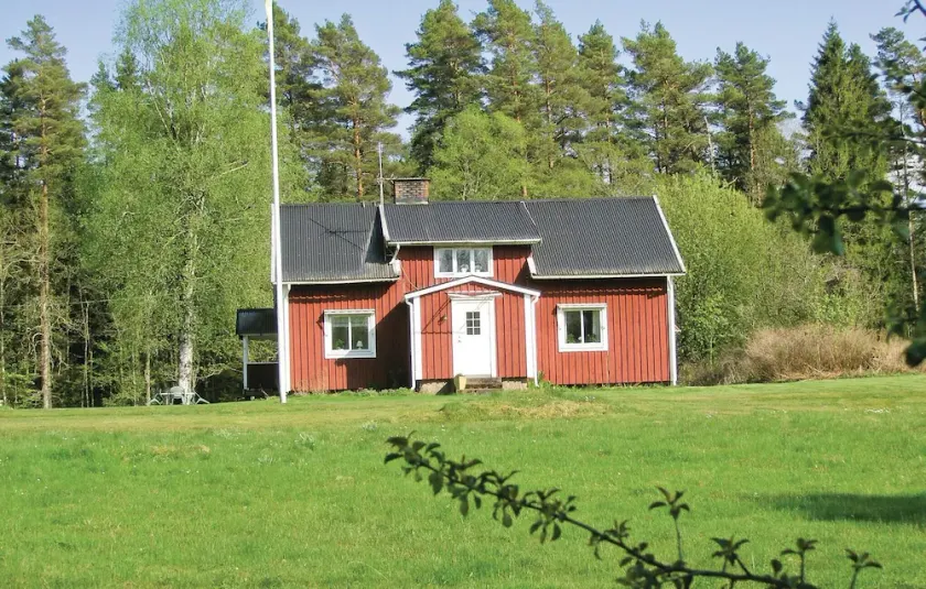 Gorgeous home in Långaryd with kitchen - Image 1