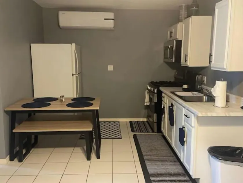 Private Guest Home 5 mins from Polo grounds and Horse Park - Image 1