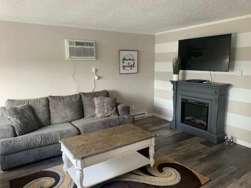 Adventure Acres- Suite C3 - Image 1