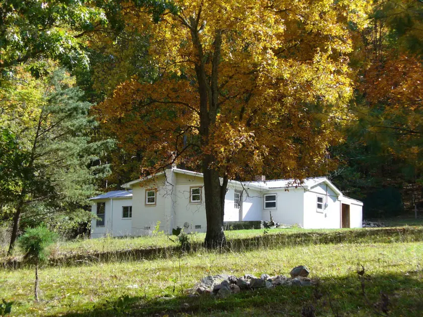 Privé, Cozy Cottage Niché sur la montagne de Peter. - Image 1