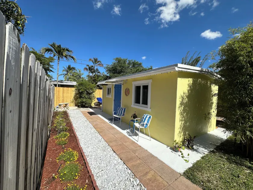 Paradise Suite - Image 1