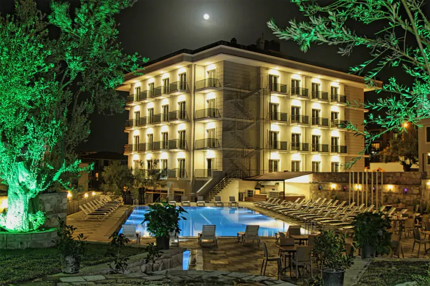 Elisa Hotel - Image 1