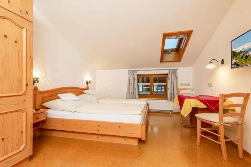 Appartement confortable de trois pièces, 83 m², 2 sept. Chambre et balcon - Image 1