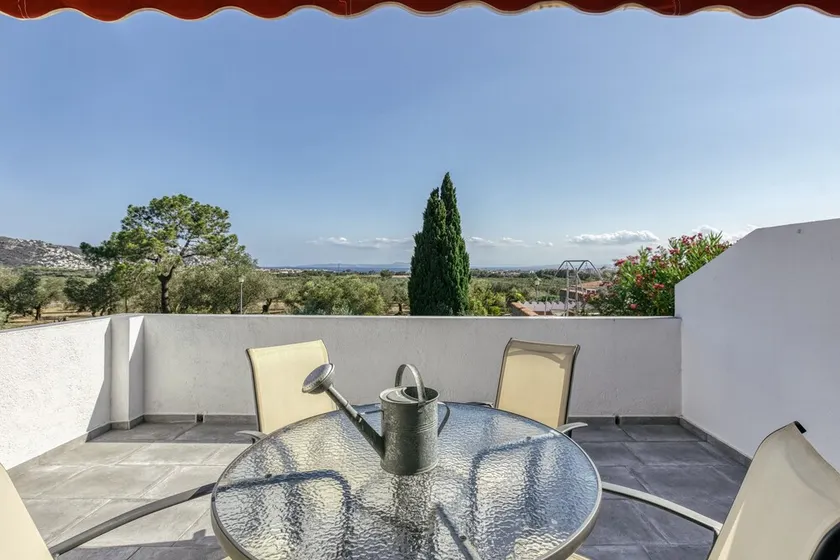Penthouse with Sea Views in Roses, with Sea Views, Terrace and Wi-Fi - Image 1