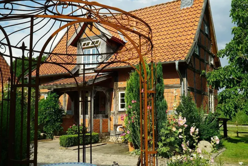**** Holiday home in the idyllic Hoyerhagen farm garden - Image 1