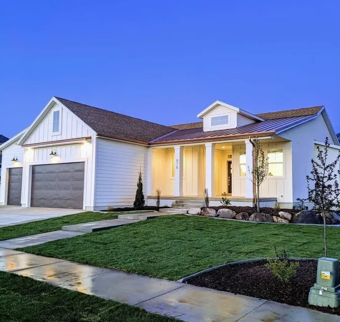 Modern Mapleton Get-a-way - Image 1