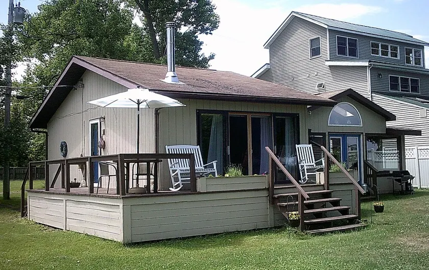 Small , Rustic Waterfront Cottage On Lake Ontario with the best sunsets ever. - Image 1