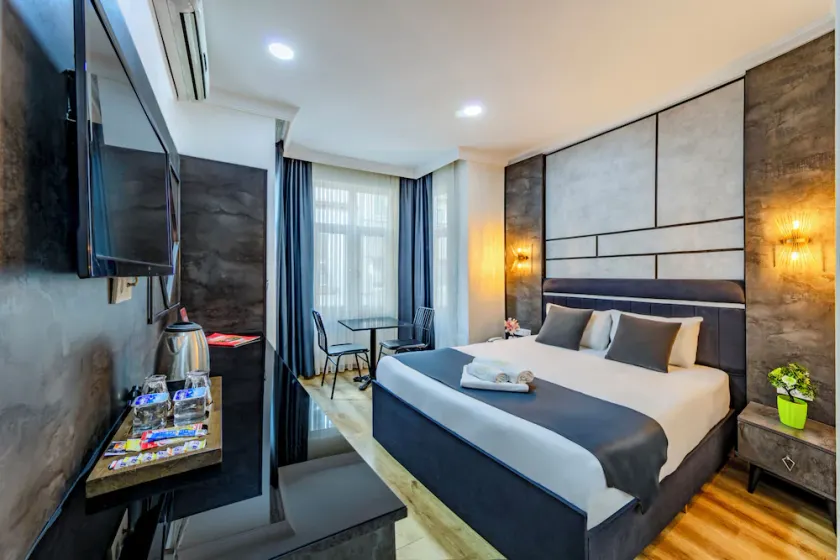LA PAZZA TAKSIM SUIT HOTEL - Image 1
