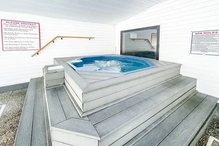 Nur 3 Minuten bis zum Strip! Große Ferienwohnung, Spielhalle, Pools, Whirlpool, Sauna, Golf und Shows! - Image 1
