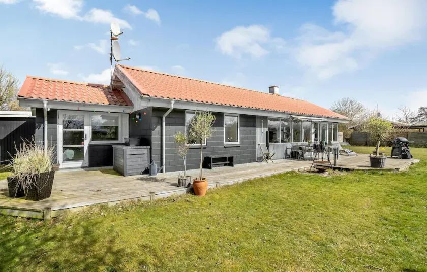 Skønt hjem i Otterup med køkken - Image 1