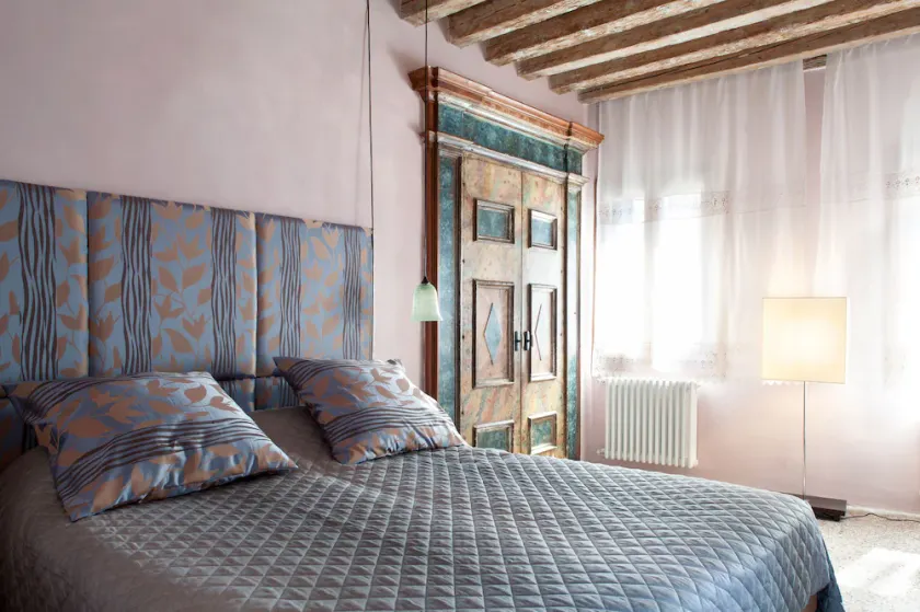 Scala Mata: Unique and Homely 17th Century Biennale Apartment - Image 1