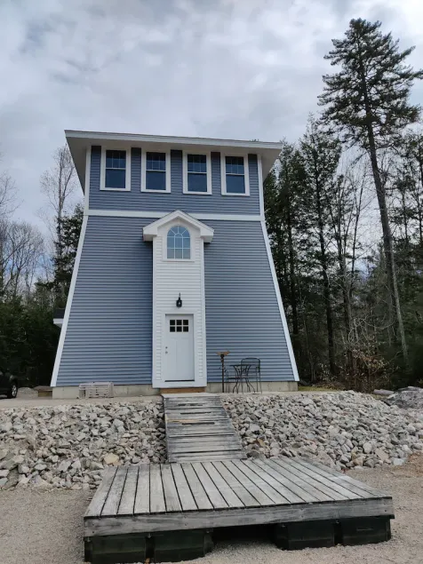 Three-story Canadian Lighthouse - Image 1