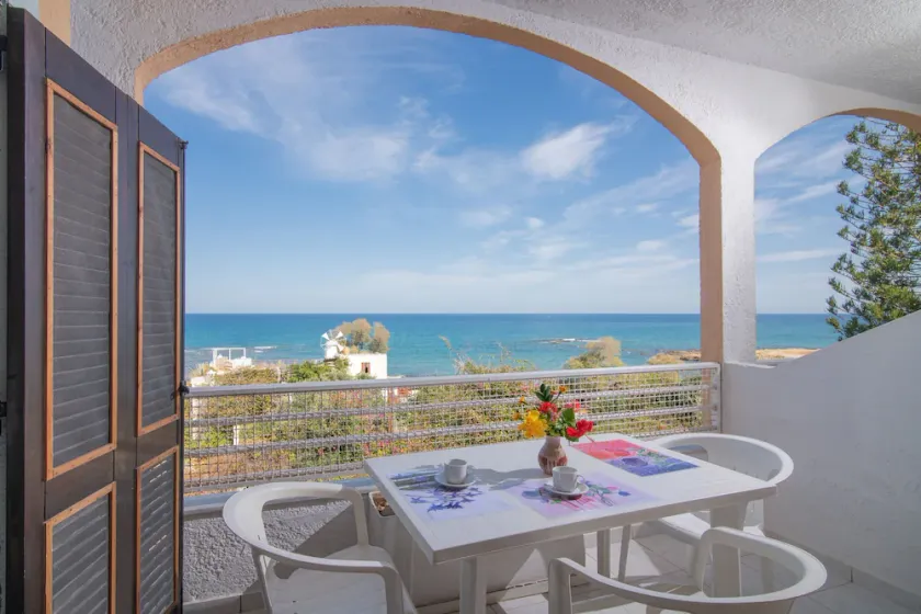 Family Apartment With Beautiful Sea View - Image 1