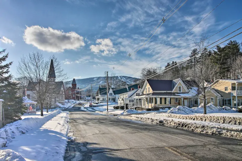Perfect Getaway! Cozy, Modern & Convenience to Everything! - Image 1