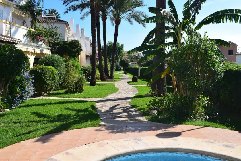 Pb2105 in Denia With 2 Bedrooms and 1 Bathrooms - Image 1