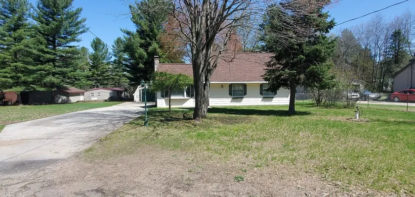 cozy 2 bedroom close to trails and boat launch three minutes - Image 1