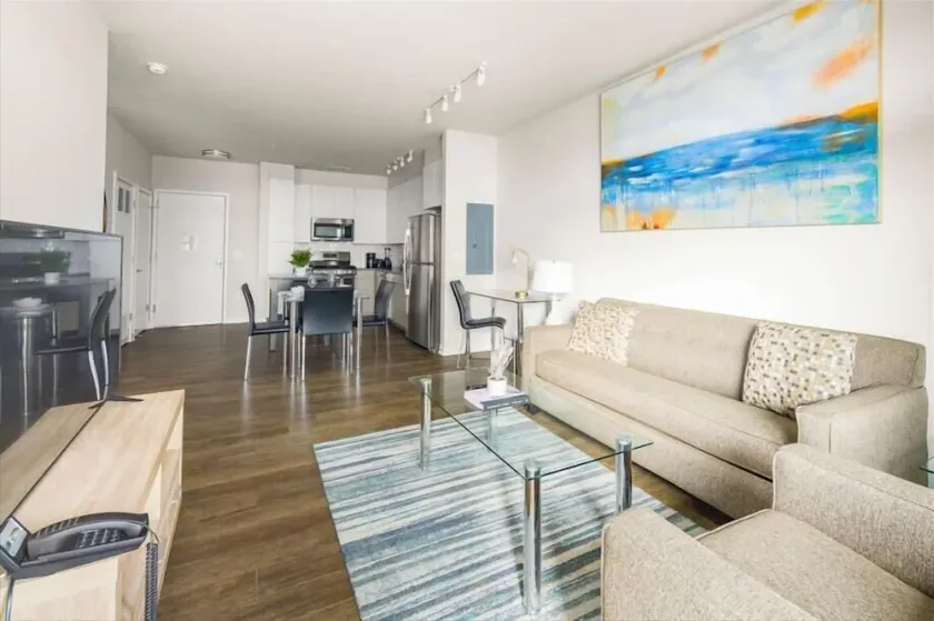 7 min from Dulles Airport | Onsite Retail+ Fast Internet | Near DC - Image 1
