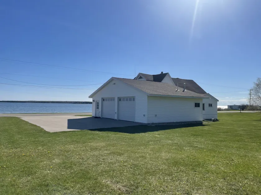 Waterfront home on Lake Michigan overlooking multiple islands! - Image 1