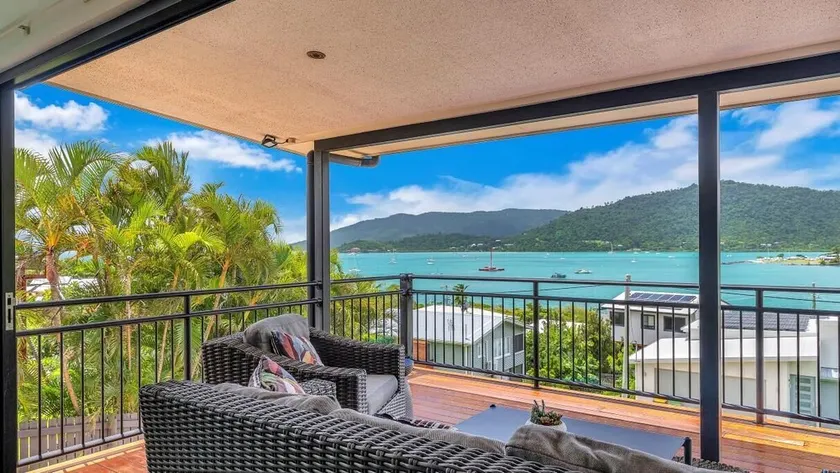 Location, Location. The perfect Location for your stay in the Whitsundays!! - Image 1