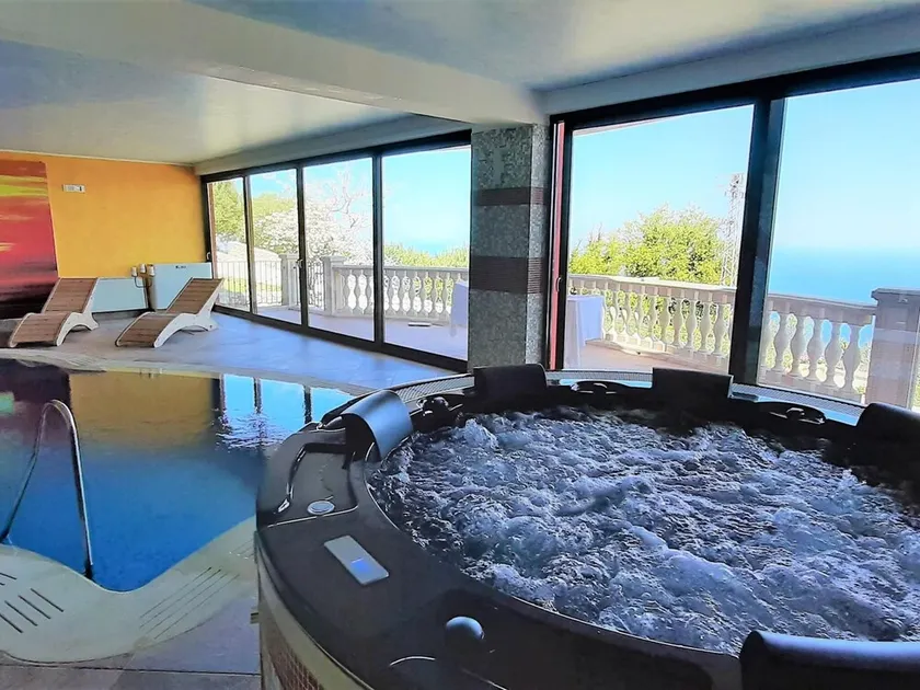 Divine Holiday Home in Giosa Marea with Sauna & Hot Tub - Image 1