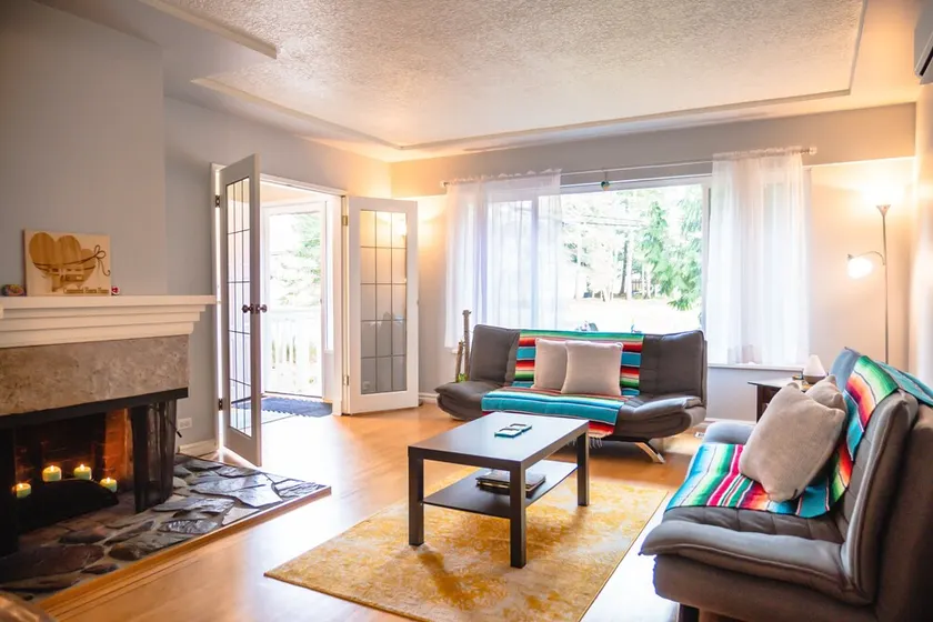 Connected Hearts Home - Entire Guest Suite on Lovely Pender Island, BC! - Image 1
