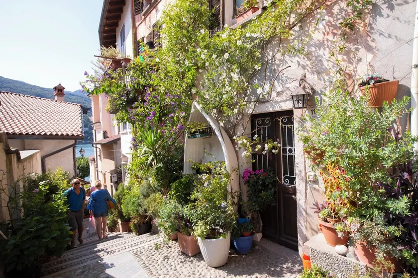 Piccolo Mondo Antico: Stresa 2BR Apartment with Lake View - Happy Rentals - Image 1