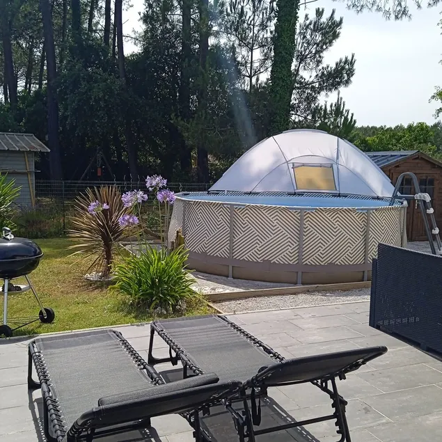 Cosy house with garden and above-ground pool - Image 1