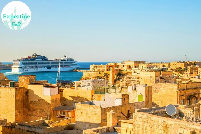 Kharmen - Birgu House of Character del 1565 d.C. con vista sul mare e su La Valletta - Image 1